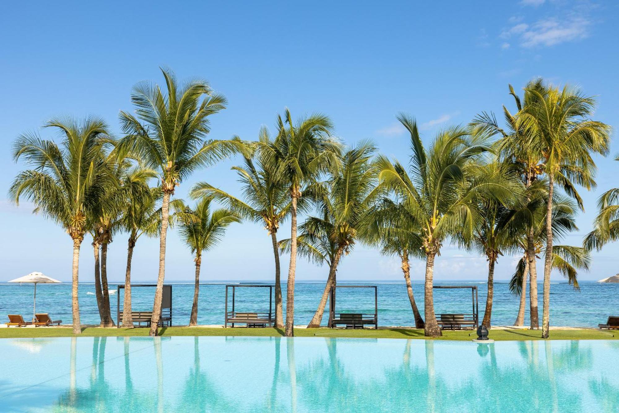 Dinarobin Beachcomber Golf & Hotel